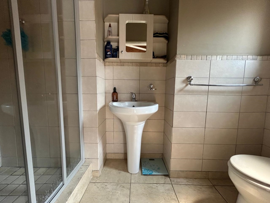 3 Bedroom Property for Sale in Waterval East North West